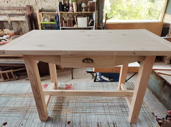 Table rustique sur mesure
Table en pin massif