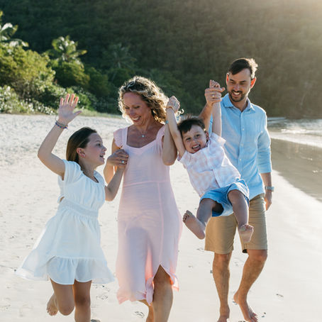 5 reasons why you should book a family portrait session in St. Thomas USVI