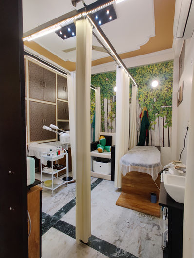 Kazmik Beauty Salon Waxing and Facial Room