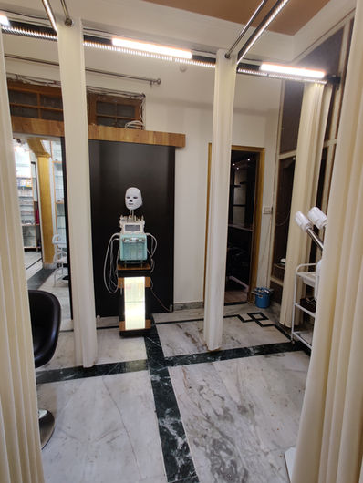 Kazmik Beauty Salon Hydra Facial