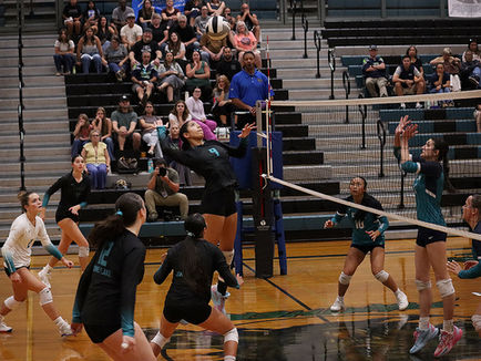 Bonney Lake Survives Five-Set Thriller in Home Opener