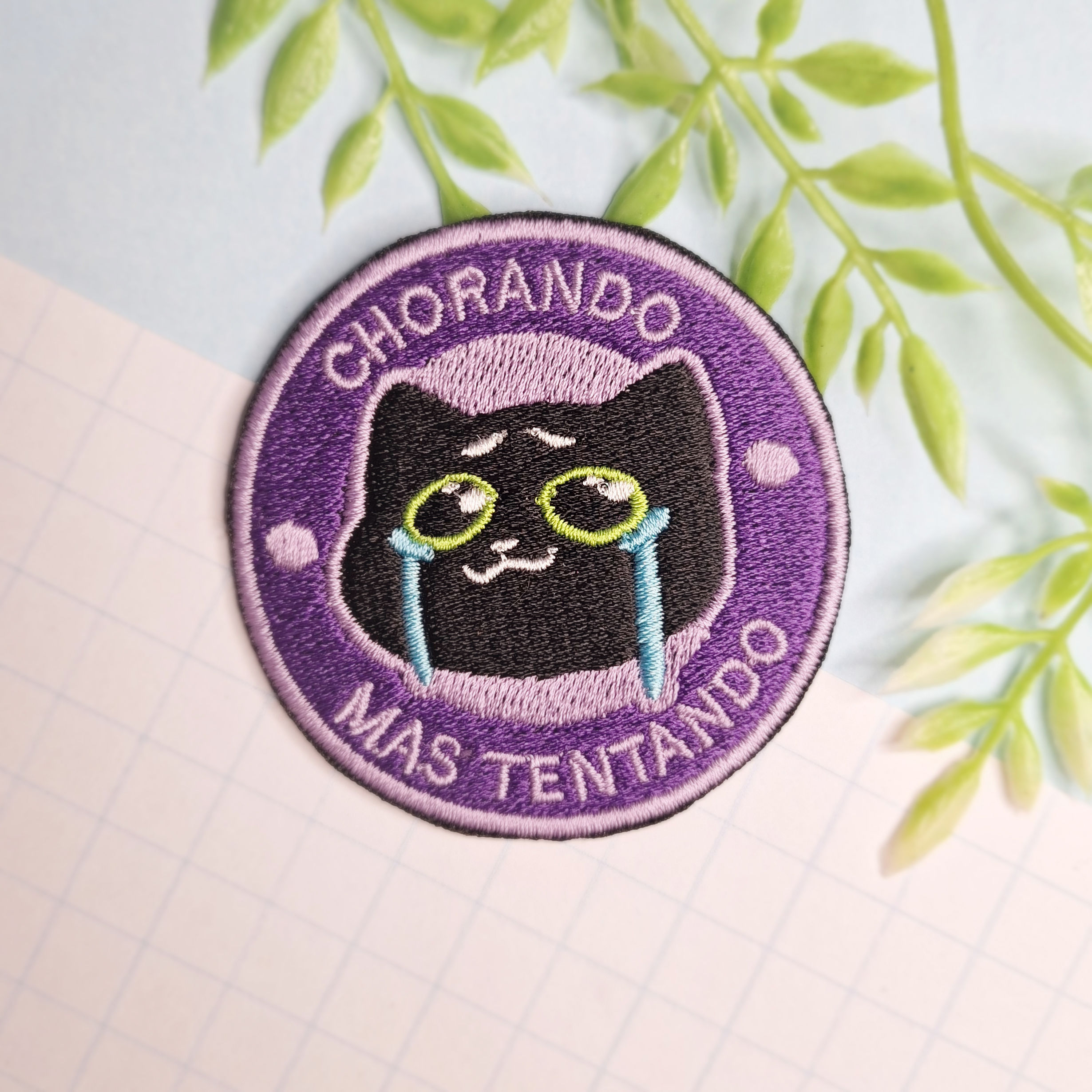 Chorando Mas Tentando Patch Termocolante | Cole em qualquer tecido