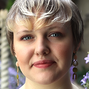 this-girl_headshots8.png