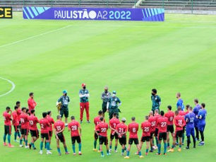 Com treino no Canindé, Portuguesa trabalha pensando no Monte Azul
