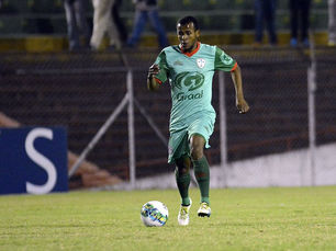 Ronaldo comemora sequência entre os titulares e almeja reação da Lusa na Série C