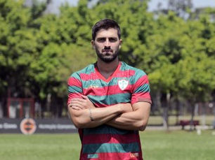 Diego Sacomam é o novo zagueiro da Portuguesa