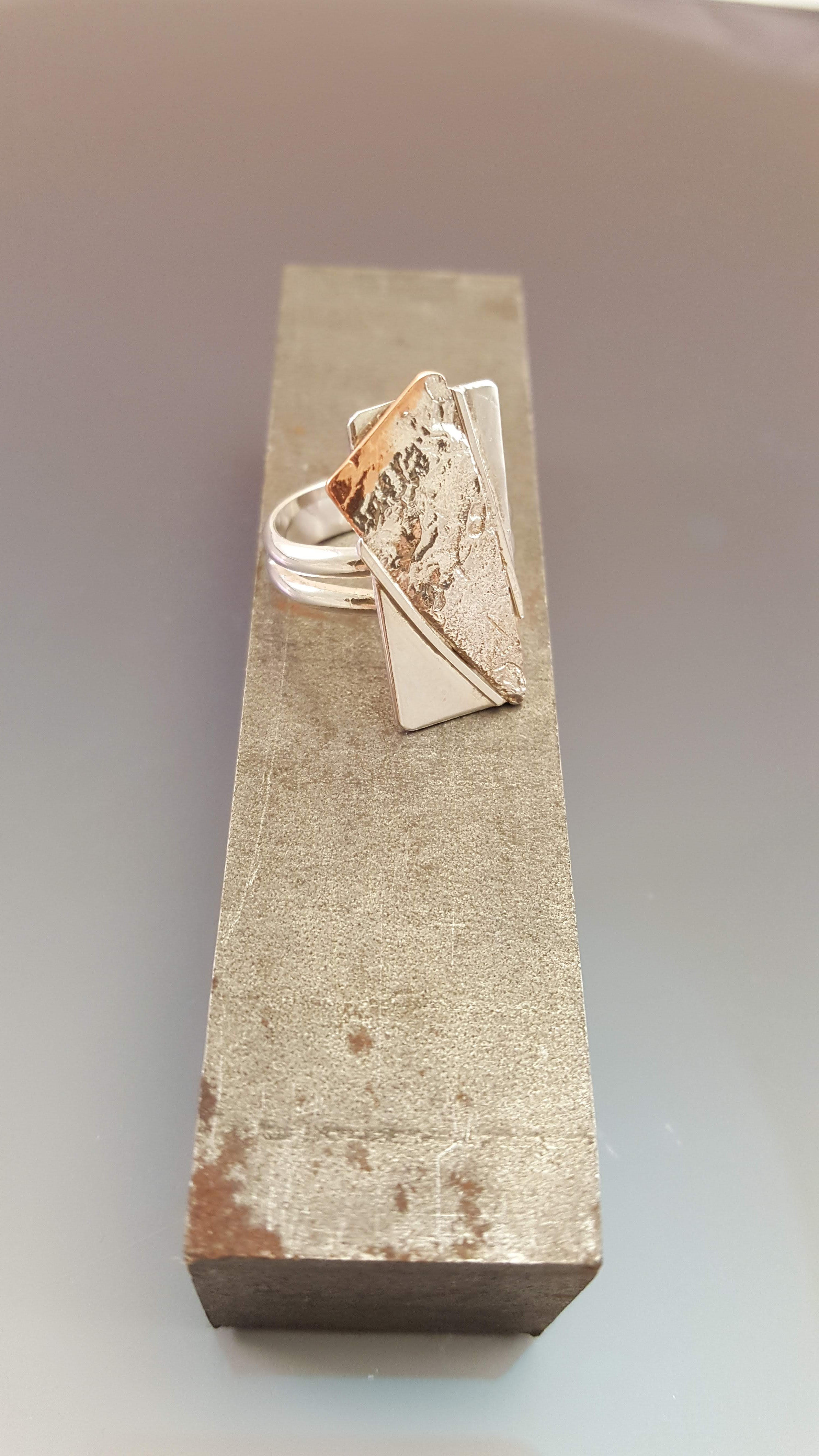 Free Form Ring with Copper Base