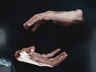 hand presenting