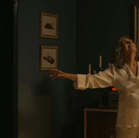 “Enterre Seus Mortos”: Um Filme Pré-Apocalíptico