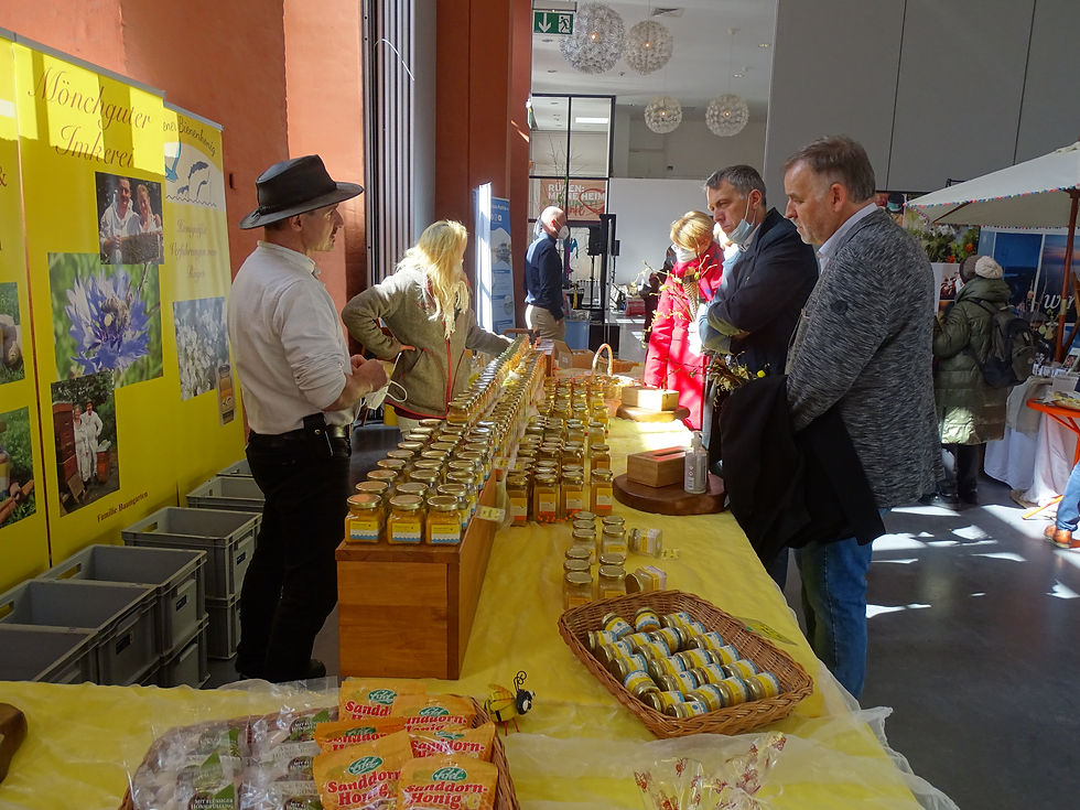 Honey producer – Beefarm Pensinsula Mönchgut (Rügen)
