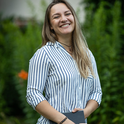 Ernährungsberatung, Coaching, Ganzheitliche Gesundheit, Individualität, Naturverbundenheit, Kräuter, Runen, Waldbaden, Empathie, Induvidualität, Waldbaden, Ursprünglichkeit, Ganzheitlichkeit