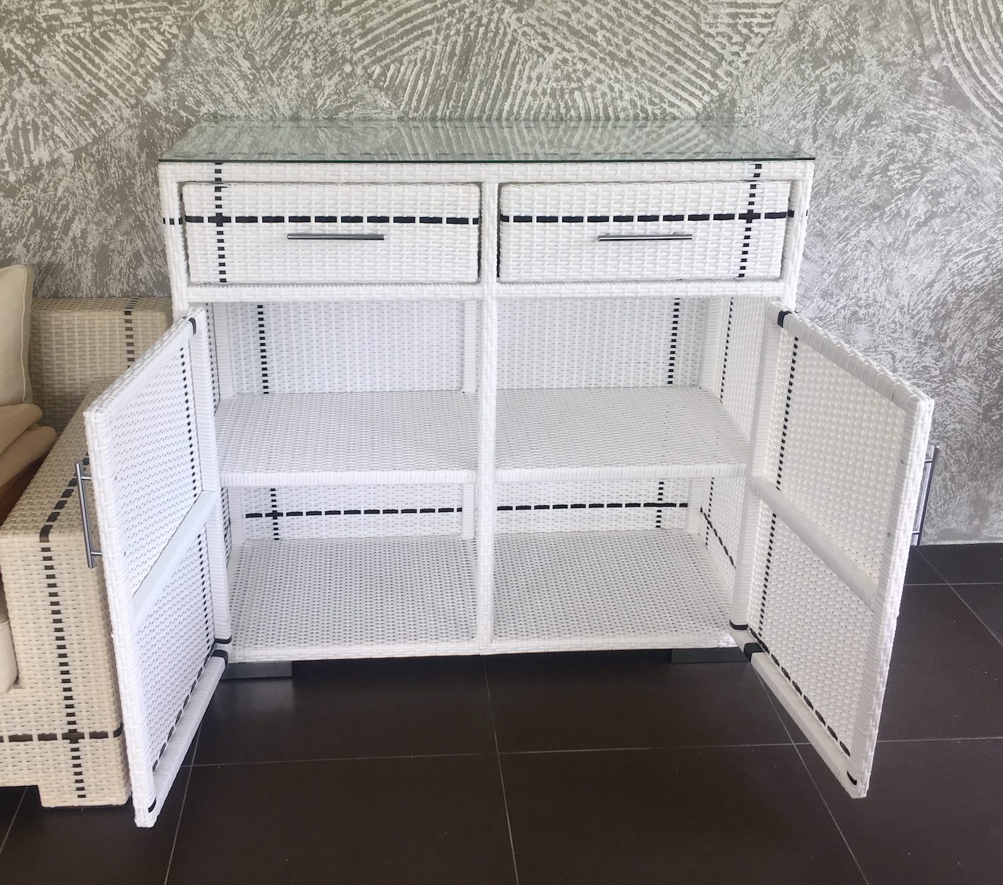 Комод из искусственного ротанга (030)