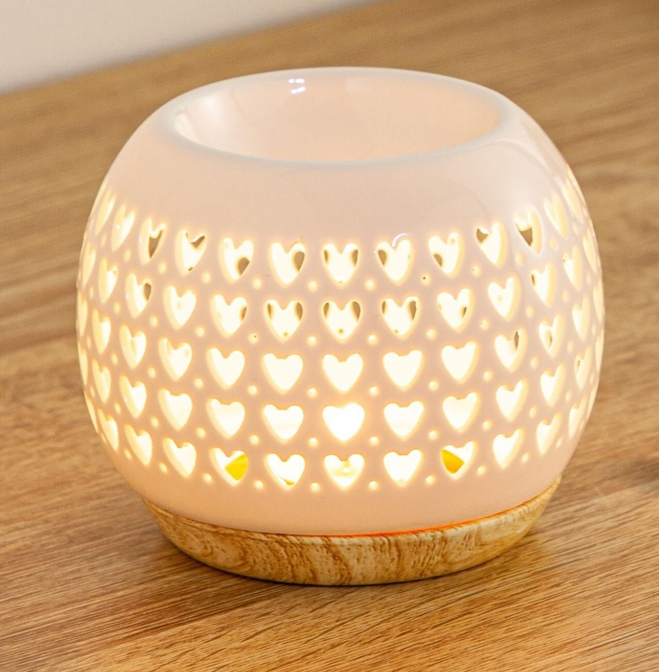 Diffuseur Boule motifs Coeurs blanc