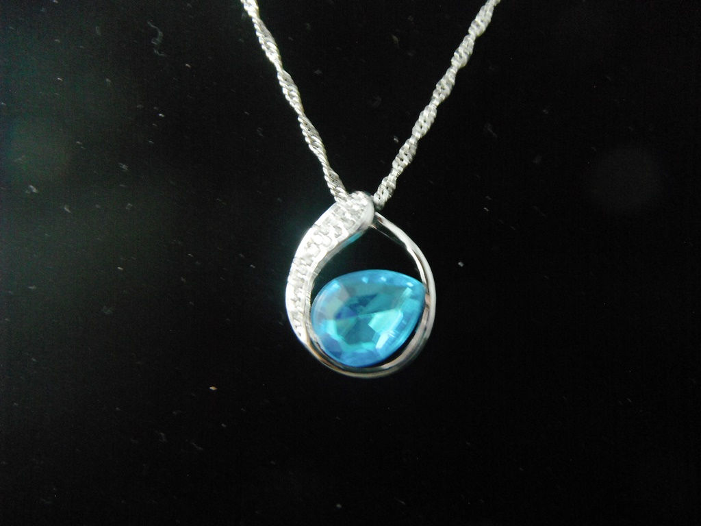 Canada Shipping-Blue Austrian CZ Pendant Necklace For Women/Girls