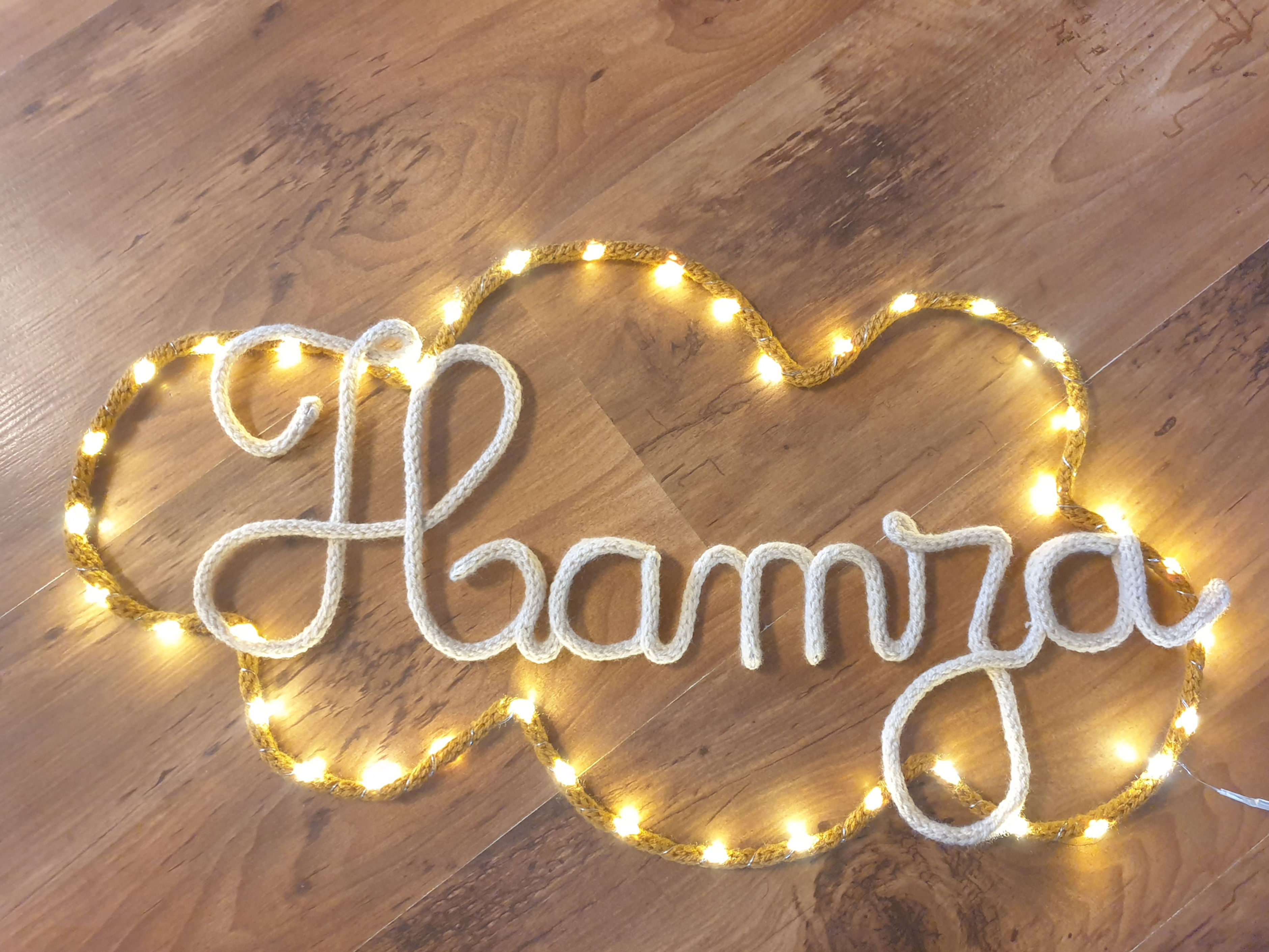 Prénom tricotin 5 LETTRES, avec nuage lumineux