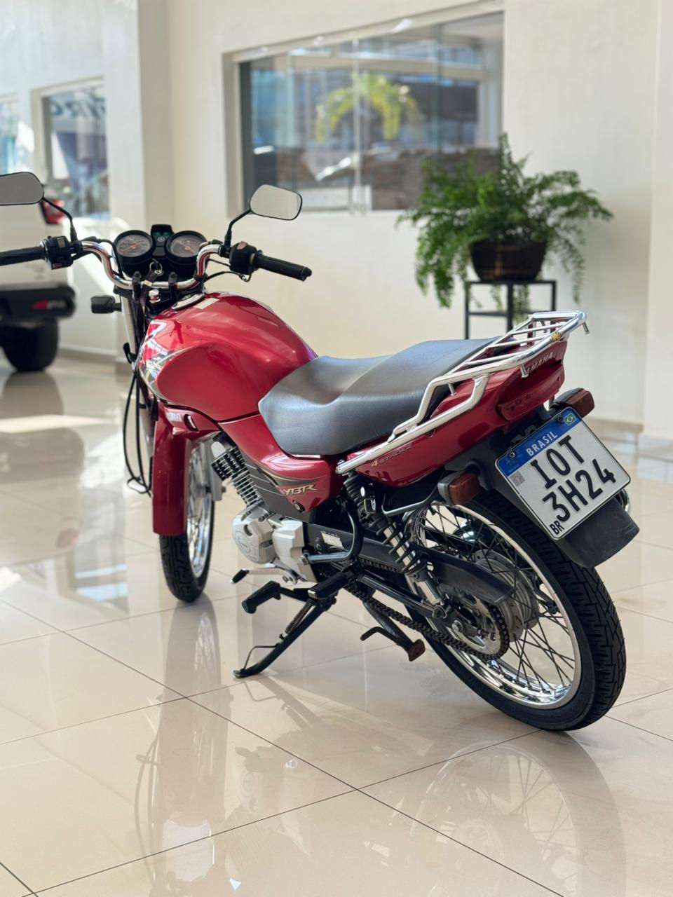 Miniatura: YBR 125 K 2008