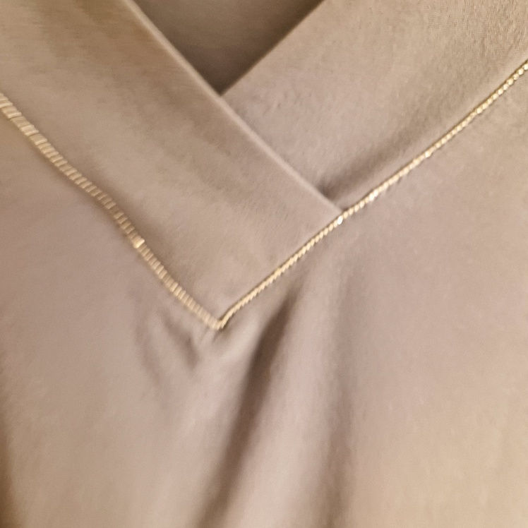Thumbnail: Peserico silk bloes