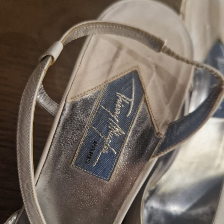 Thumbnail: Thierry Mugler slingback
