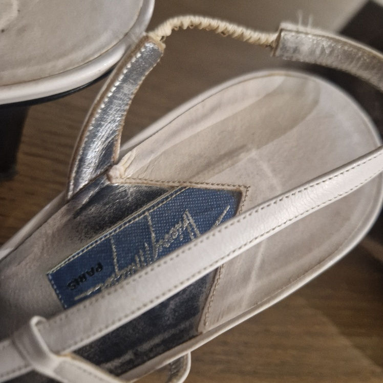 Thumbnail: Thierry Mugler slingback