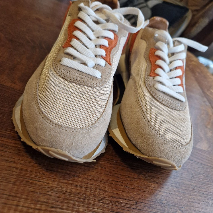 Thumbnail: Ghoud sneakers 'Rush'
