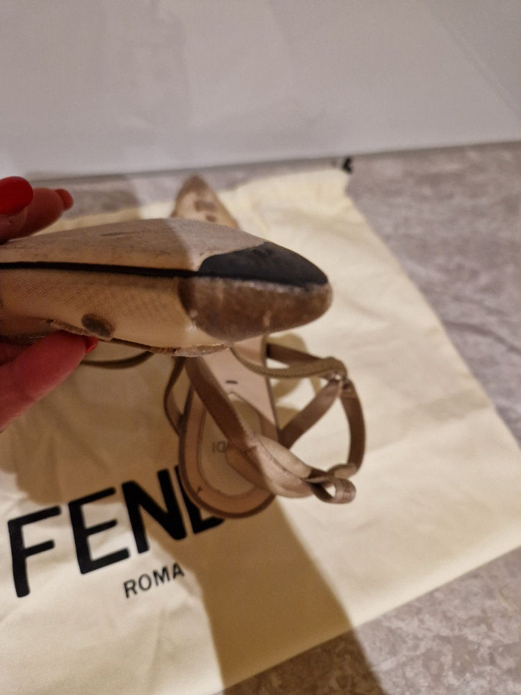 Thumbnail: Fendi slingback kitten heels 'Colibri' 37.5