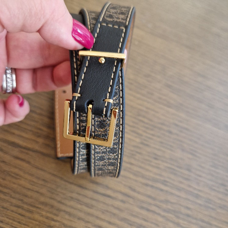 Thumbnail: Caroline Herrera logo riem