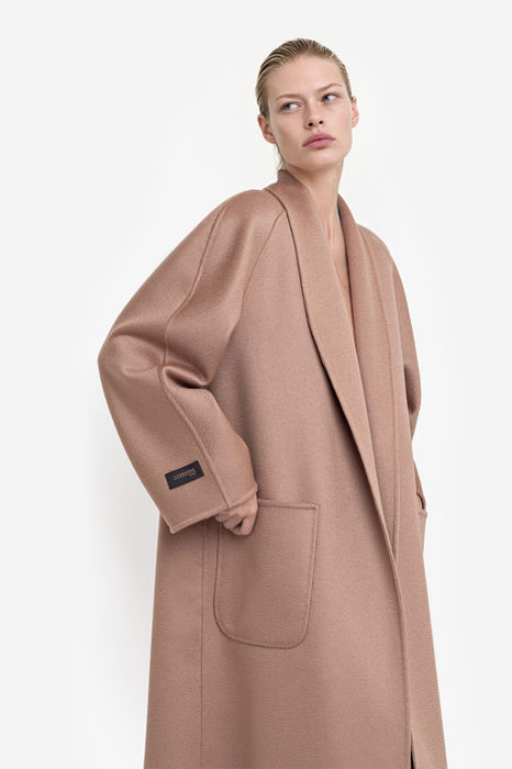 Abrigo camel de cashmere cibelino manga raglán