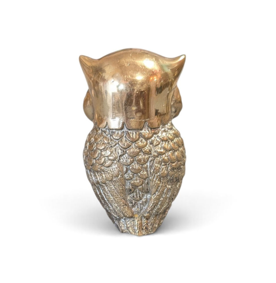 Thumbnail: Bird figure representing an owl