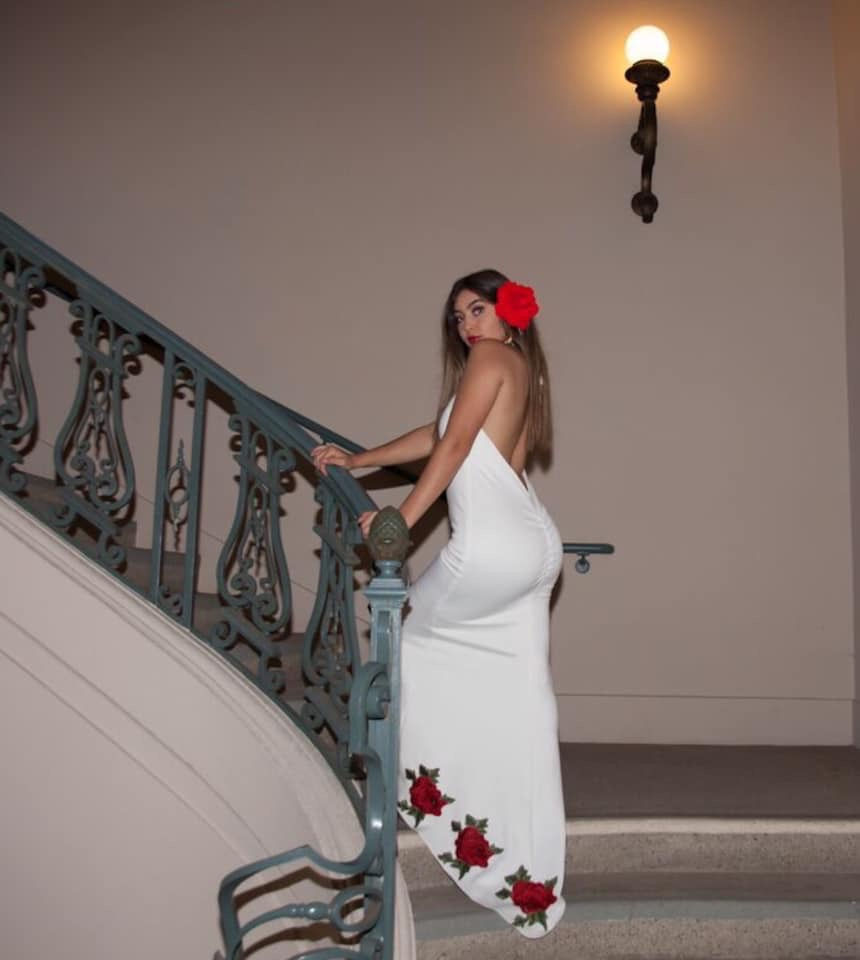 Miniatura: Victoria Dress
