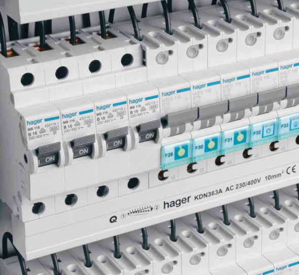 Модульні захисні пристрої QuickConnect Автоматичні вимикачи Hager