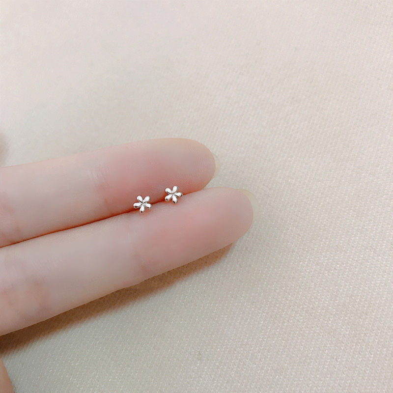 Thumbnail: New Heart Stud Earrings for Women Hypoallergenic Daily Wear Minimalist Cute Star
