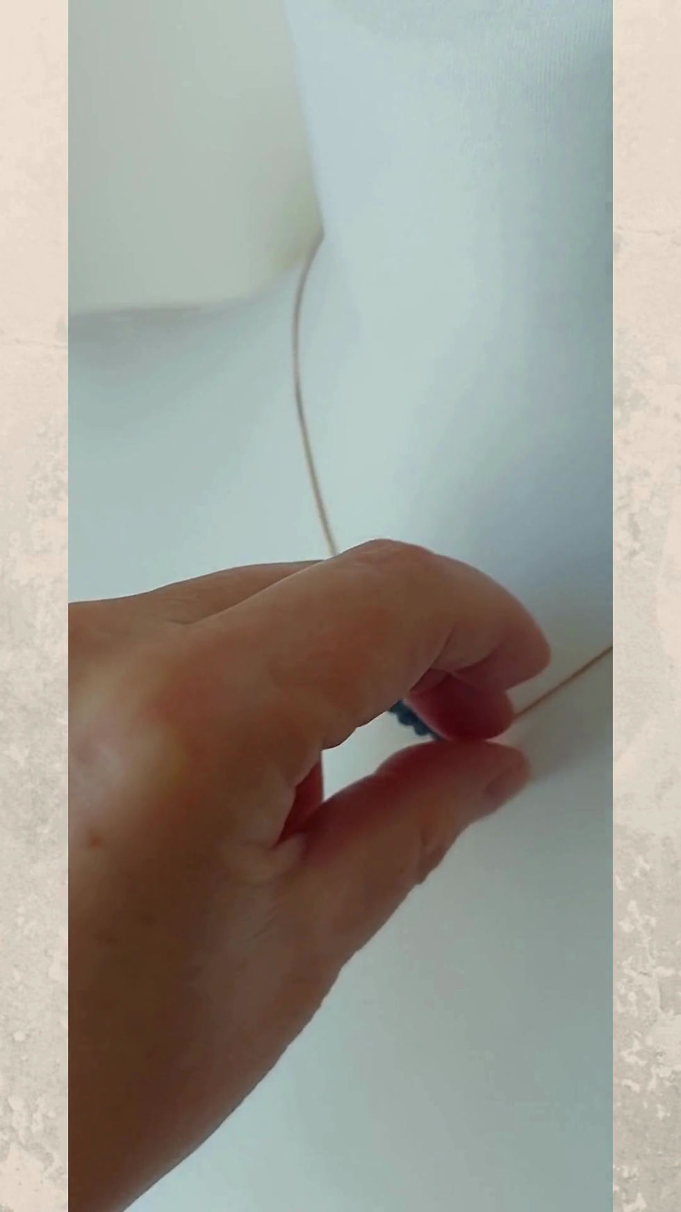 תמונה ממוזערת: שרשרת זהובה עם אבני ספיר