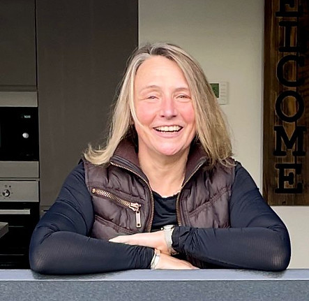 Lynne counsellor.jpeg