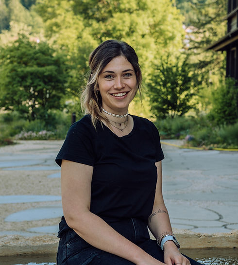 Sibylle Gunti_edited.jpg