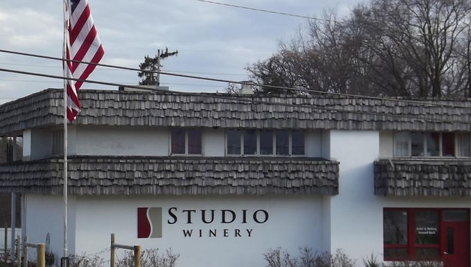 Geneva Lake Distilling and Winery