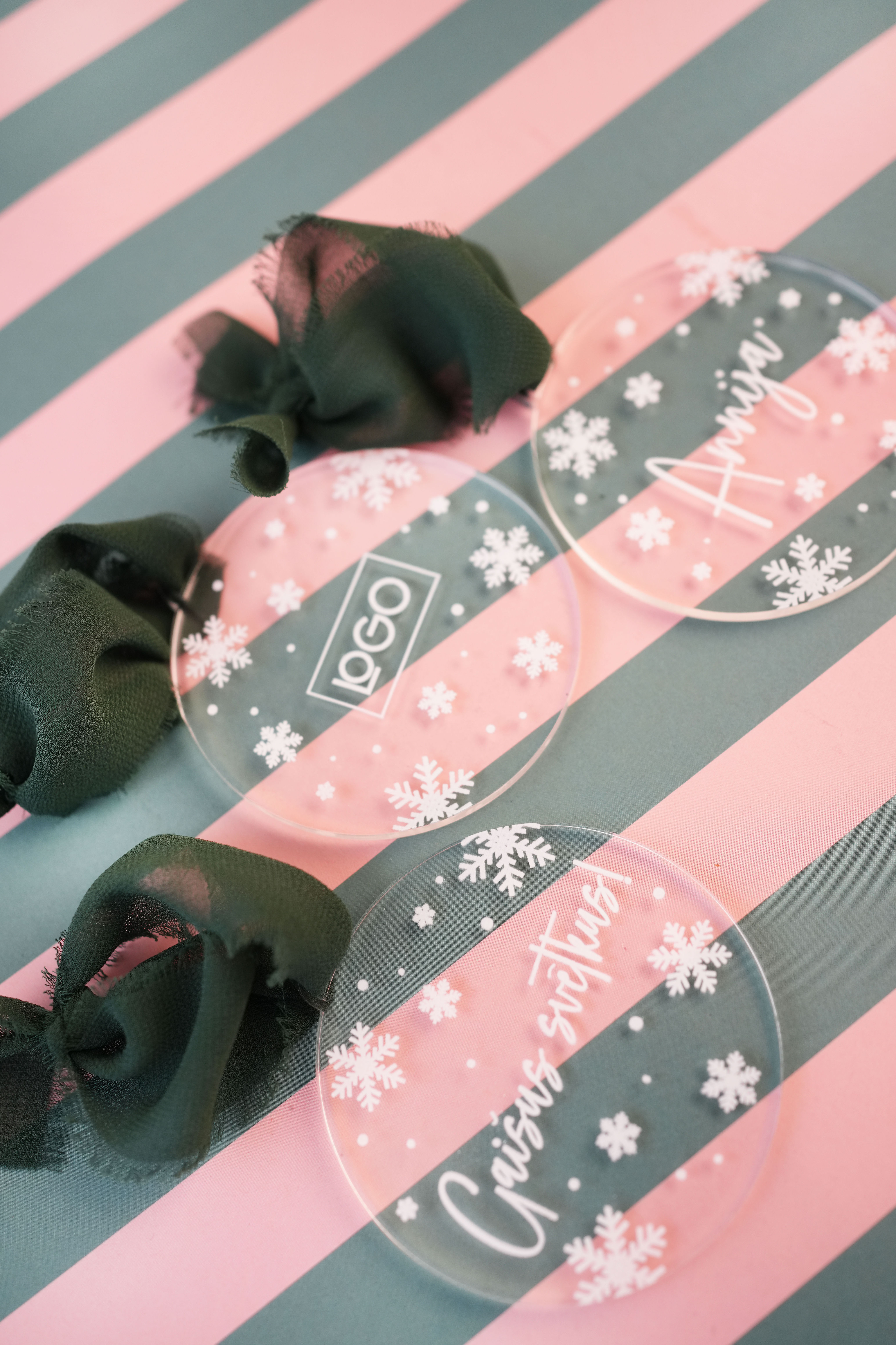 EGLĪTES ROTĀJUMI - SNIEGS