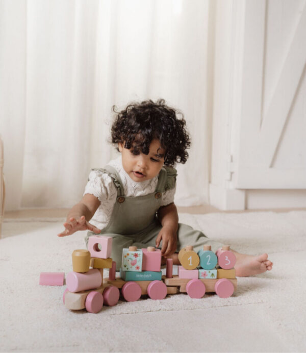Sīktēls: LITTLE DUTCH VILCIENS - Stacking Train ´Fairy Garden´