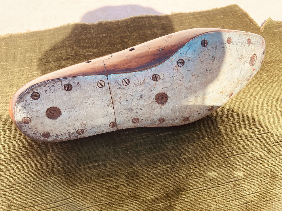 Thumbnail: Vintage Shoe Last with metal sole