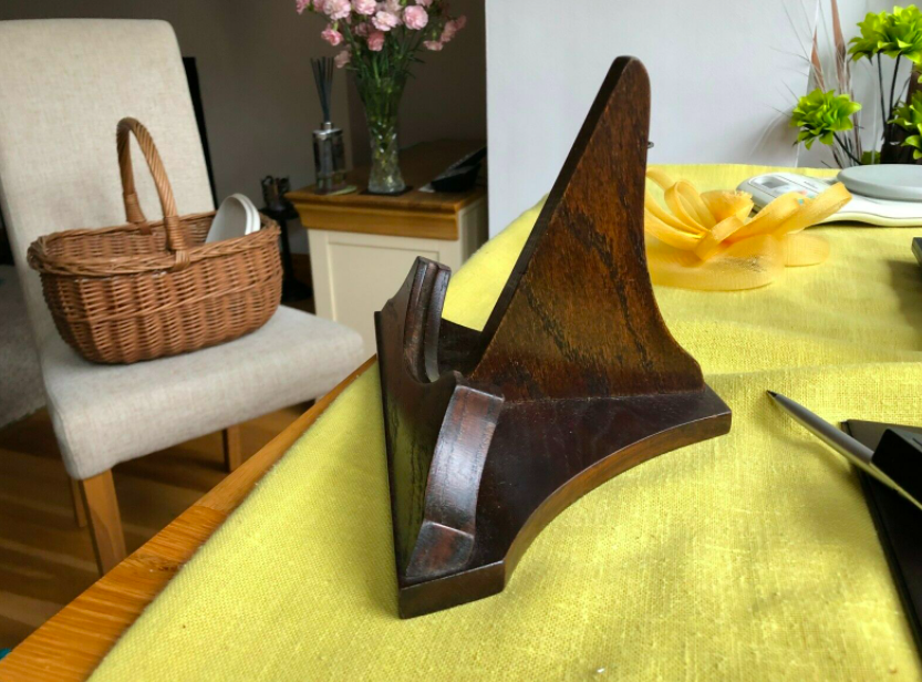 Vintage Plate stands