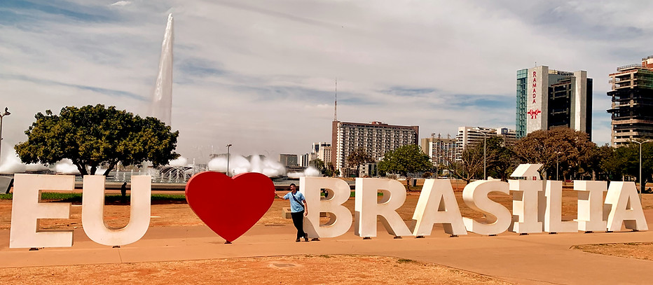 Em Brasília_edited.jpg