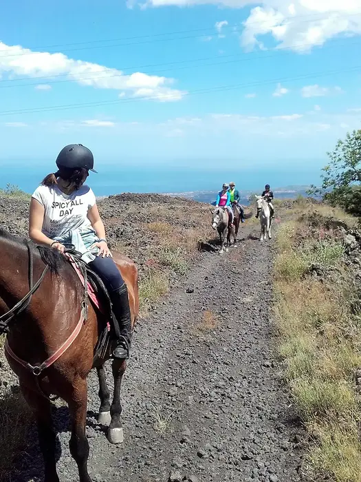 Escursioni a cavallo Etna