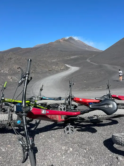 Tour mountain bike Etna