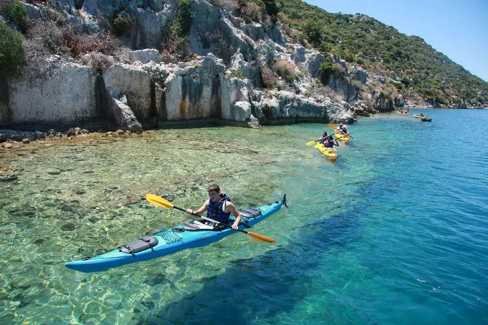 Tour in canoa Taormina