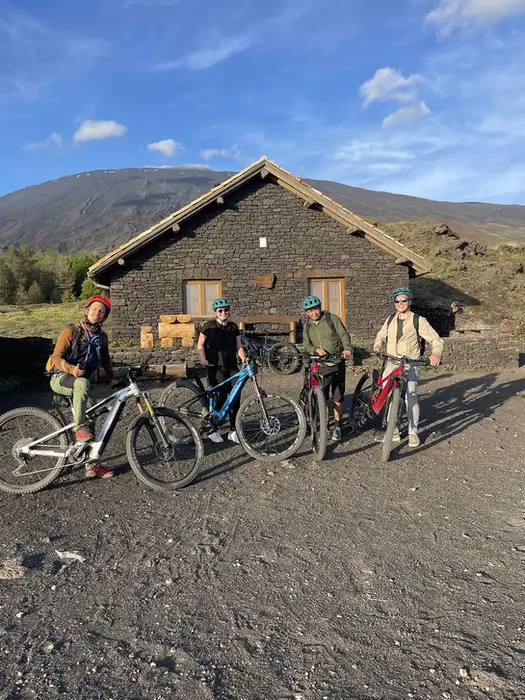 Escursione ebike Etna al tramonto