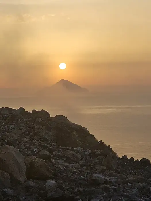 Tramonto alle isole Eolie