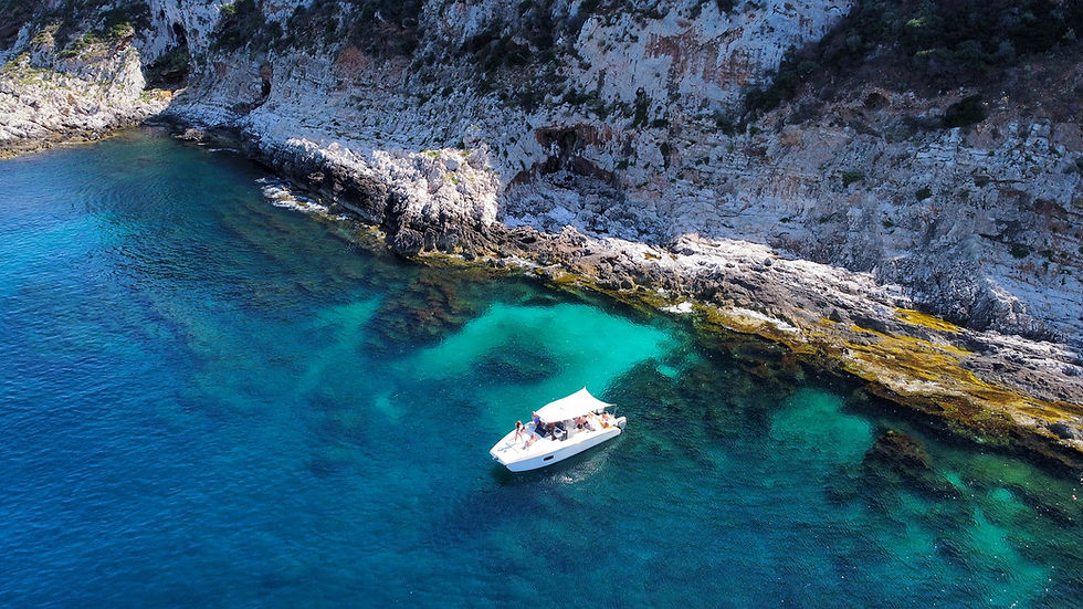 Tour isole Egadi in barca Favignana e Levanzo