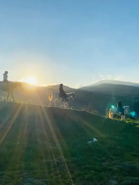 Escursione a cavallo al tramonto Madonie