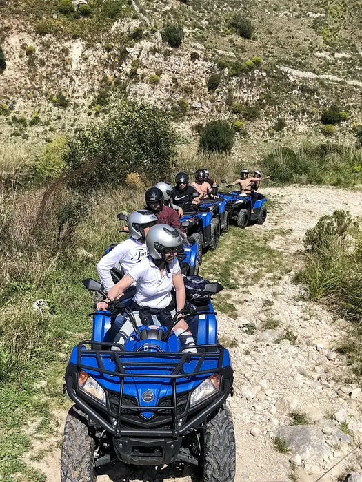 Tour in quad Ragusa