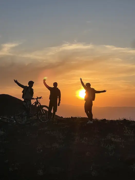 Escursione mountain bike Etna al tramonto