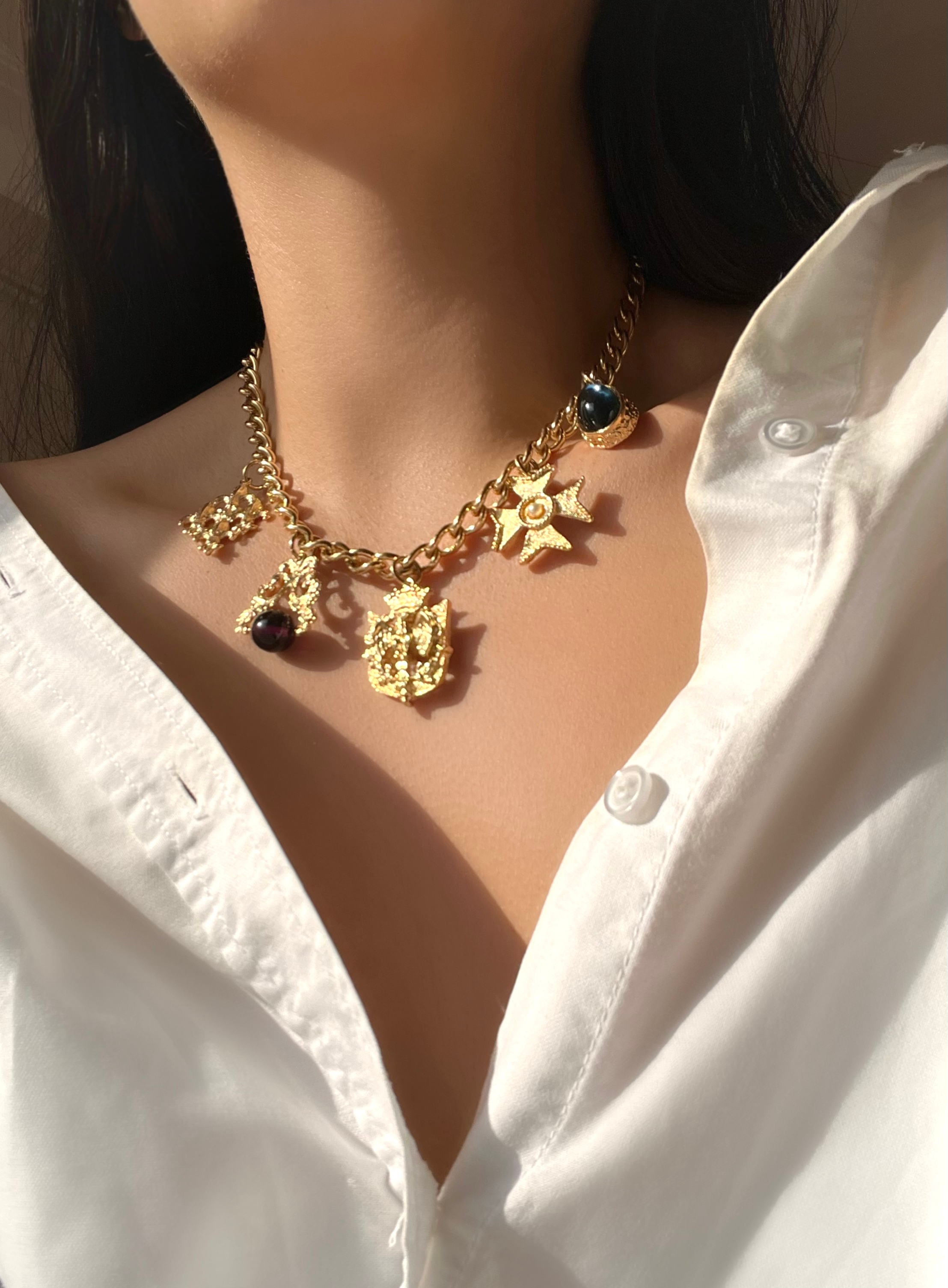 Collier Chester